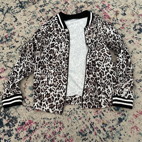 Leopard Print Jacket - Picture 1 of 5